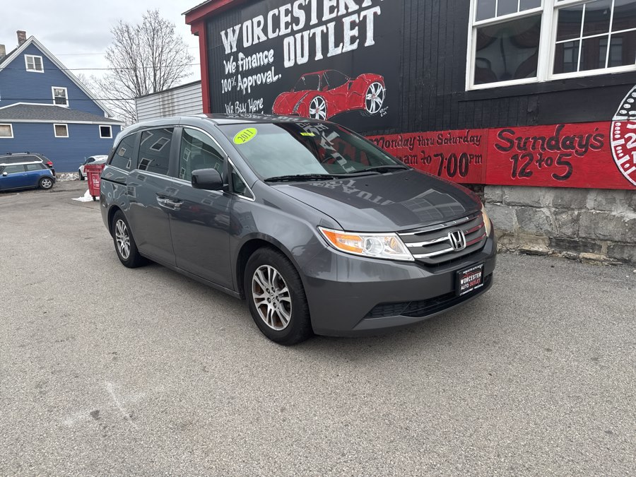 Used 2011 Honda Odyssey in Worcester, Massachusetts | Worcester Auto Outlet LLC. Worcester, Massachusetts