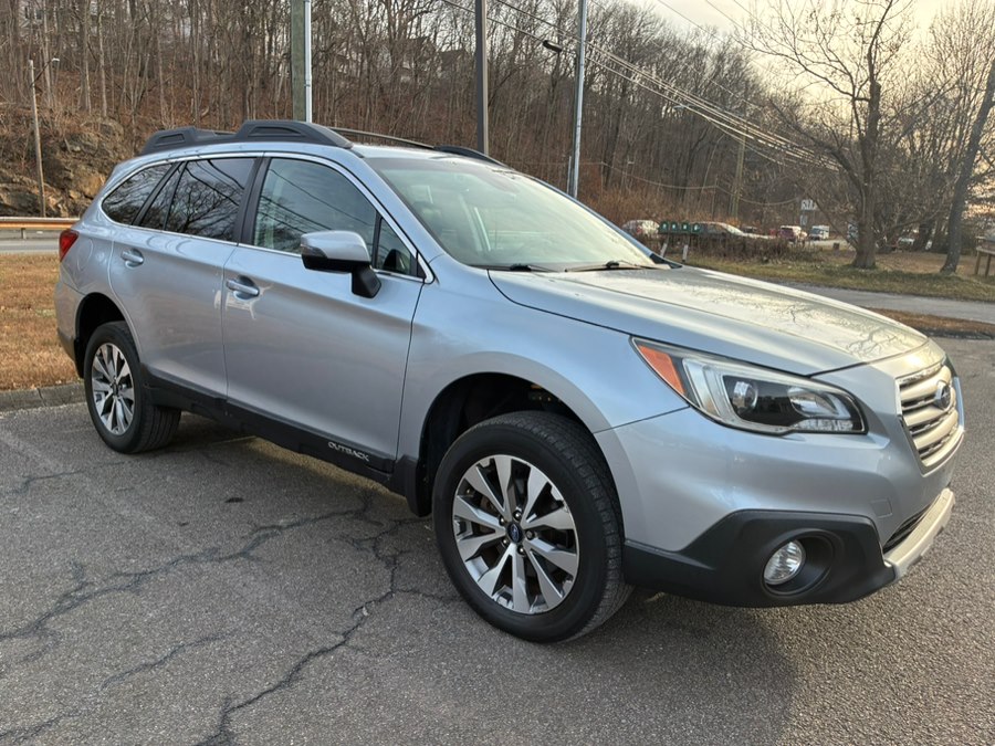 2017 Subaru Outback Limited's photo