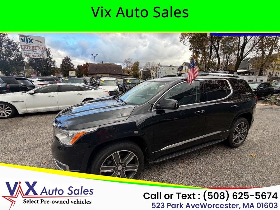 2017 GMC Acadia Denali's photo