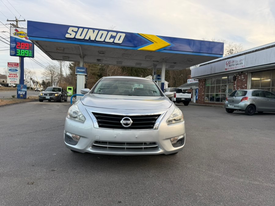 Used 2013 Nissan Altima in Swansea, Massachusetts | Gas On The Run. Swansea, Massachusetts