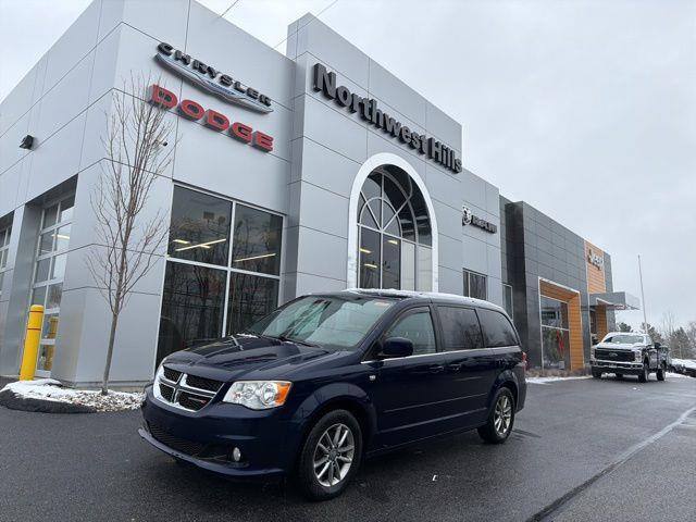 Used 2014 Dodge Grand Caravan in Avon, Connecticut | Sullivan Automotive Group. Avon, Connecticut