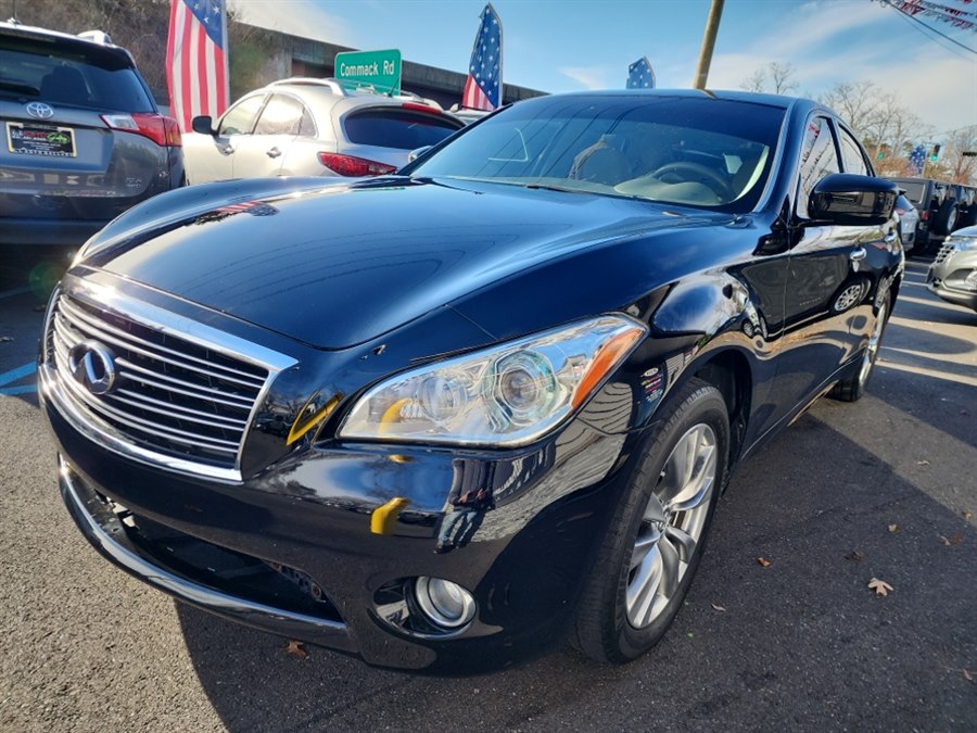 Used 2012 Infiniti M37 in Islip, New York | L.I. Auto Gallery. Islip, New York