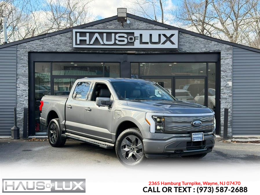 2022 Ford F-150 Lightning Lariat's photo