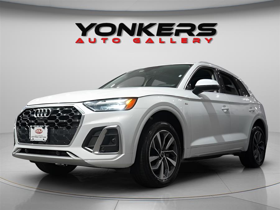 2024 Audi Q5 Premium Plus's photo