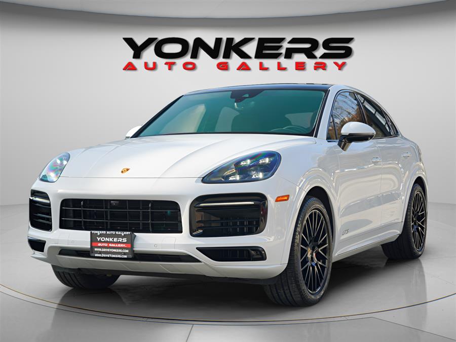 2022 Porsche Cayenne Coup GTS's photo