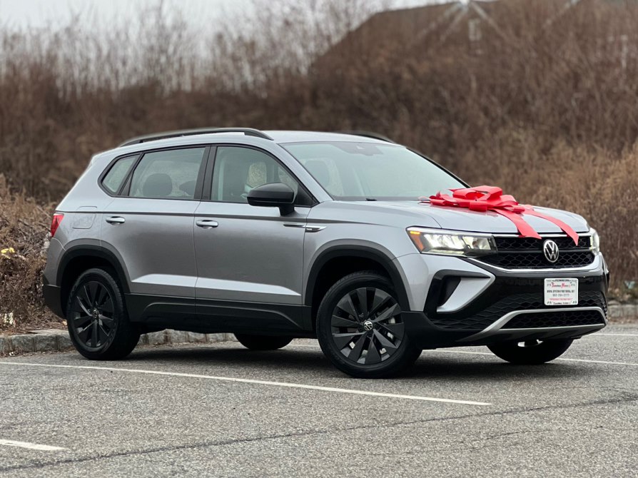 Used 2022 Volkswagen Taos in Paterson, New Jersey | Speedway Motors LLC. Paterson, New Jersey