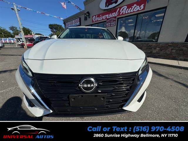 Used 2023 Nissan Altima in Bellmore, New York | Universal Autos. Bellmore, New York