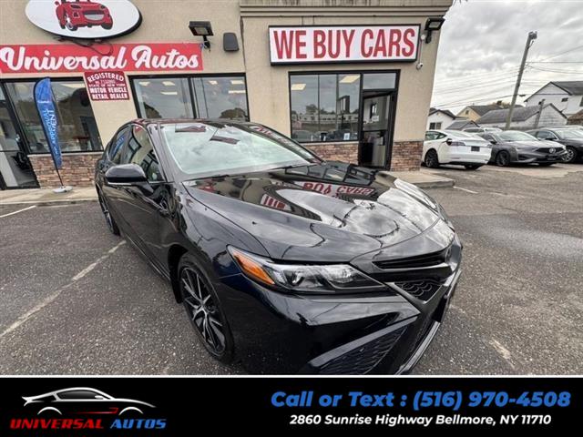 Used 2024 Toyota Camry in Bellmore, New York | Universal Autos. Bellmore, New York