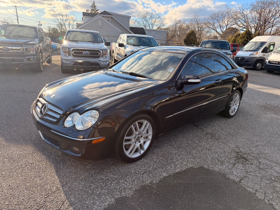 Used 2009 Mercedes-Benz CLK-Class in Huntington Station, New York | Huntington Auto Mall. Huntington Station, New York