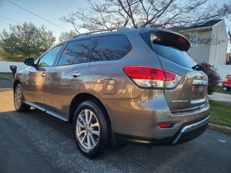 Used 2014 Nissan Pathfinder in West Babylon, New York | SGM Auto Sales. West Babylon, New York