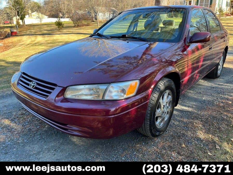 Used Toyota Camry 4dr Sdn LE V6 Auto 1998 | RJ Shore Automotive II. North Branford, Connecticut