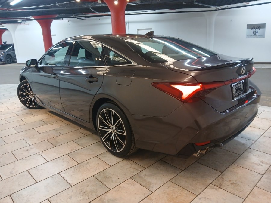 2019 Toyota Avalon XSE photo 4