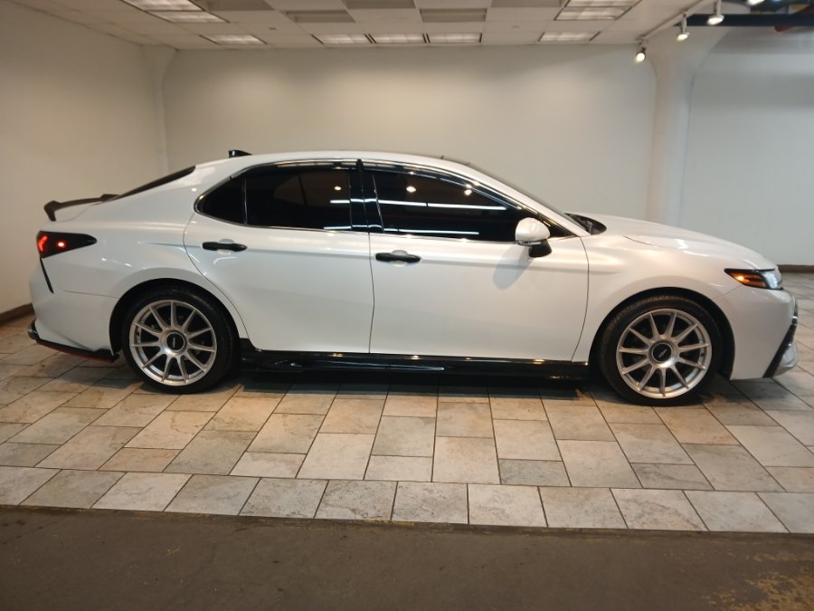 2021 Toyota Camry XSE photo 2