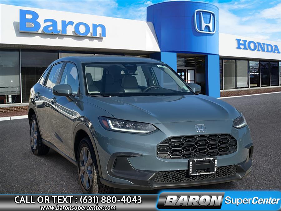 Used 2025 Honda Hr-v in Patchogue, New York | Baron Supercenter. Patchogue, New York