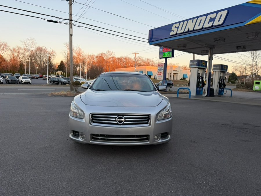 2014 Nissan Maxima 4dr Sdn 3.5 S, available for sale in Swansea, Massachusetts | Gas On The Run. Swansea, Massachusetts