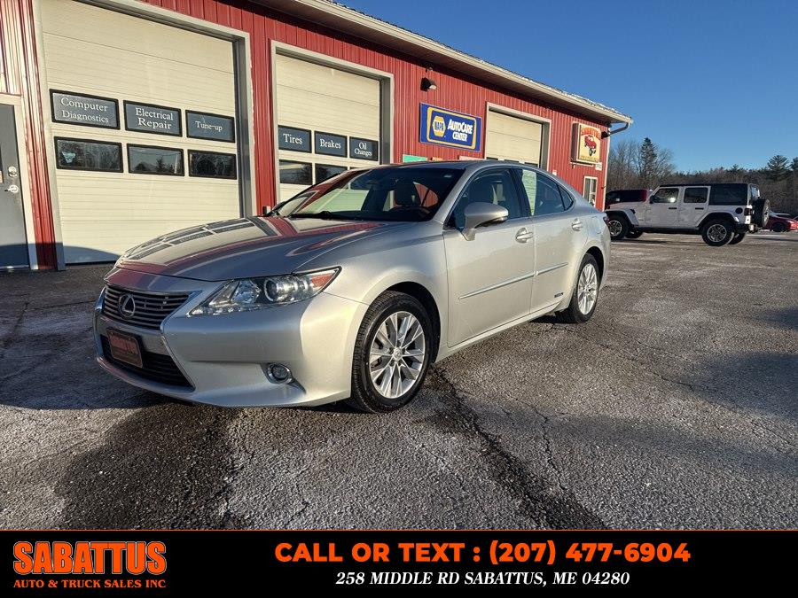 Used 2015 Lexus ES 300h in Sabattus, Maine | Sabattus Auto and Truck Sales Inc. Sabattus, Maine