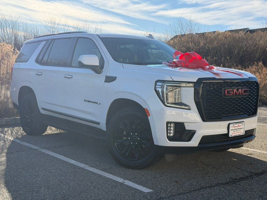2021 GMC Yukon Denali's photo