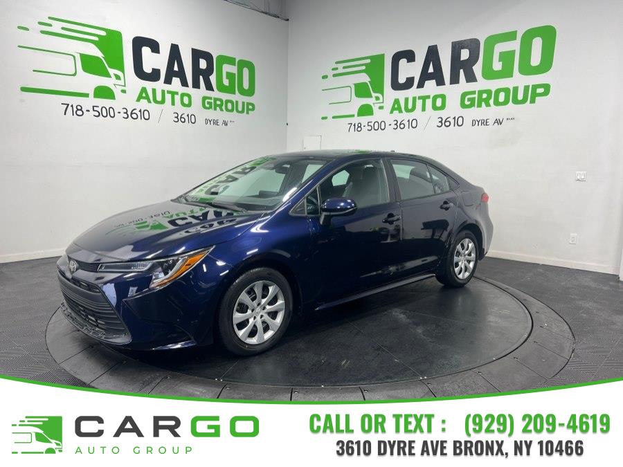 2024 Toyota Corolla LE's photo