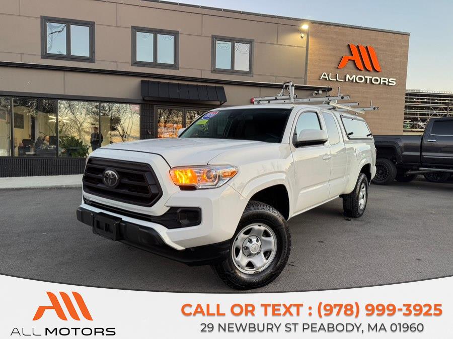 2020 Toyota Tacoma SR's photo