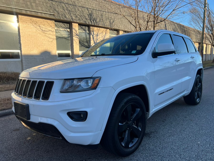 2015 Jeep Grand Cherokee 4WD 4dr Altitude, available for sale in Lindenhurst, New York | Cargenic Automotive. Lindenhurst, New York