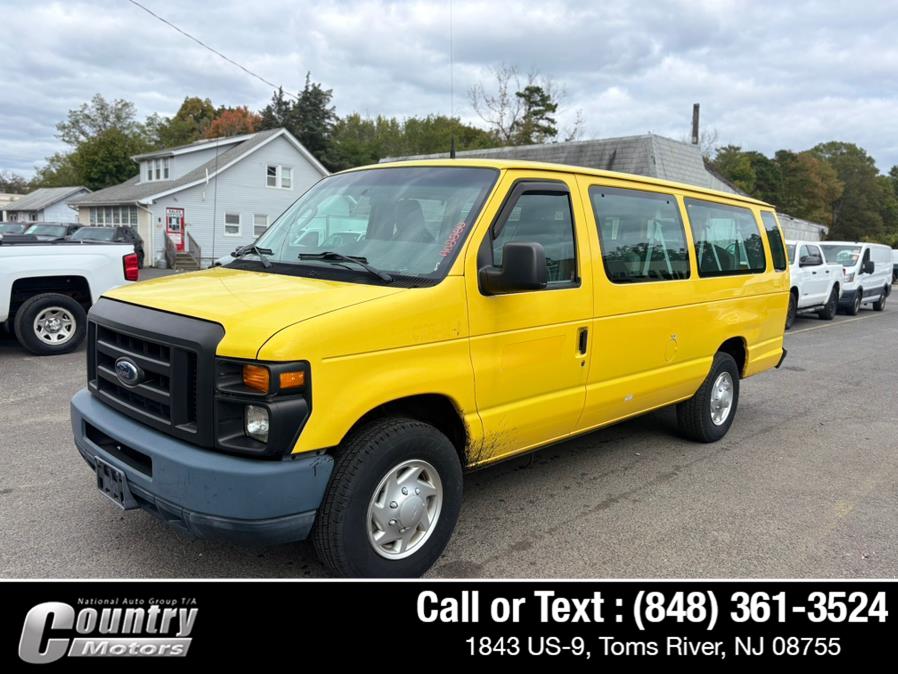 2012 Ford E-Series Econoline Wagon XLT's photo