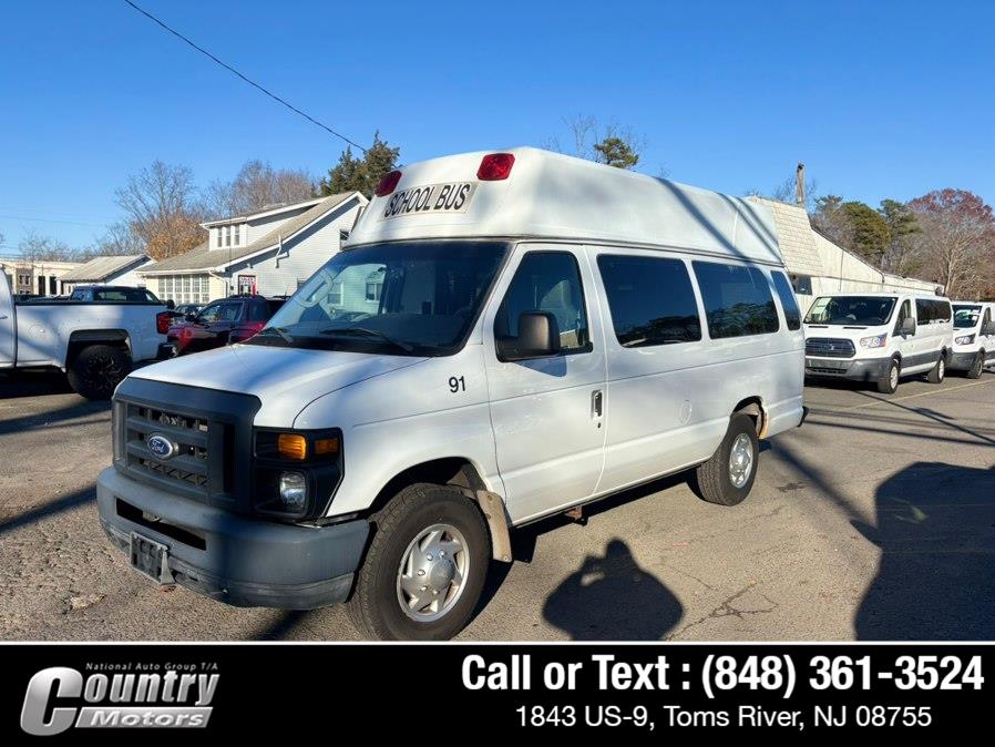 2014 Ford E-Series Econoline Van Commercial's photo