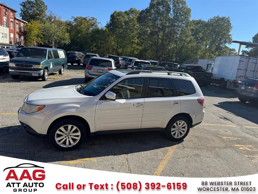 2012 Subaru Forester 2.5X Premium photo 4