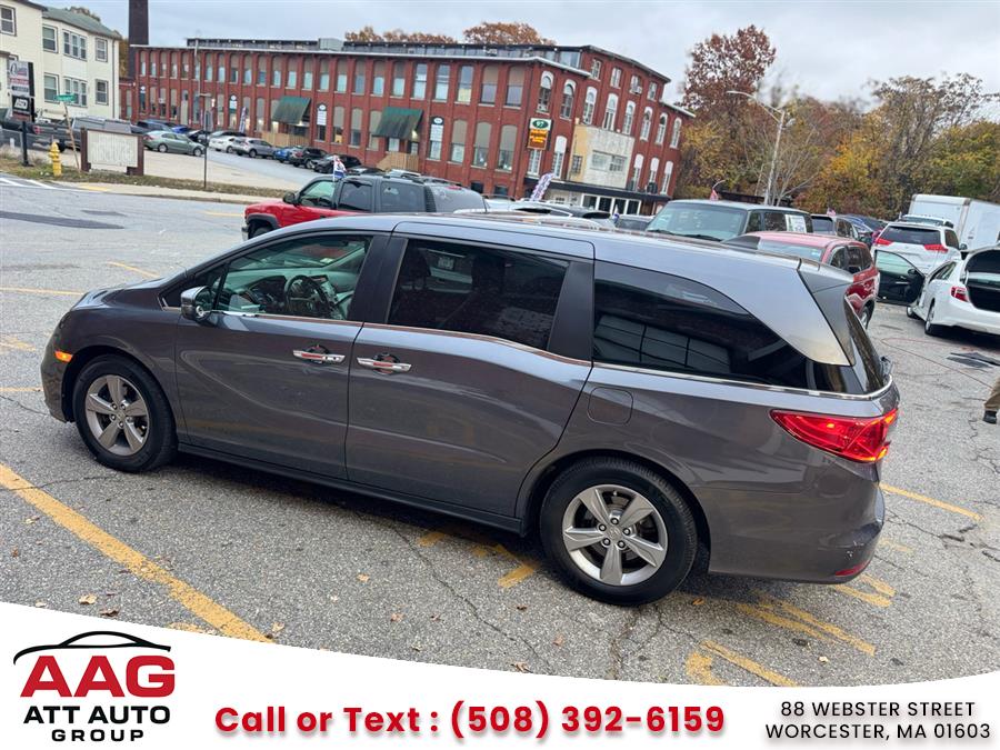 2018 Honda Odyssey photo 4