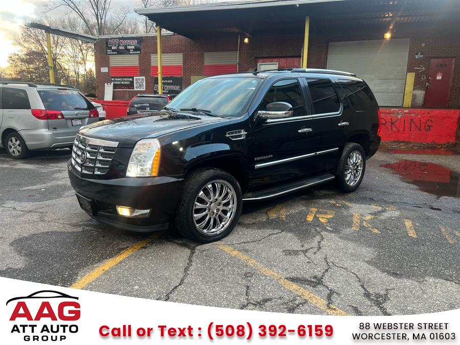 2011 Cadillac Escalade Base photo 4