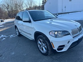 2011 BMW X5 xDrive50i's photo