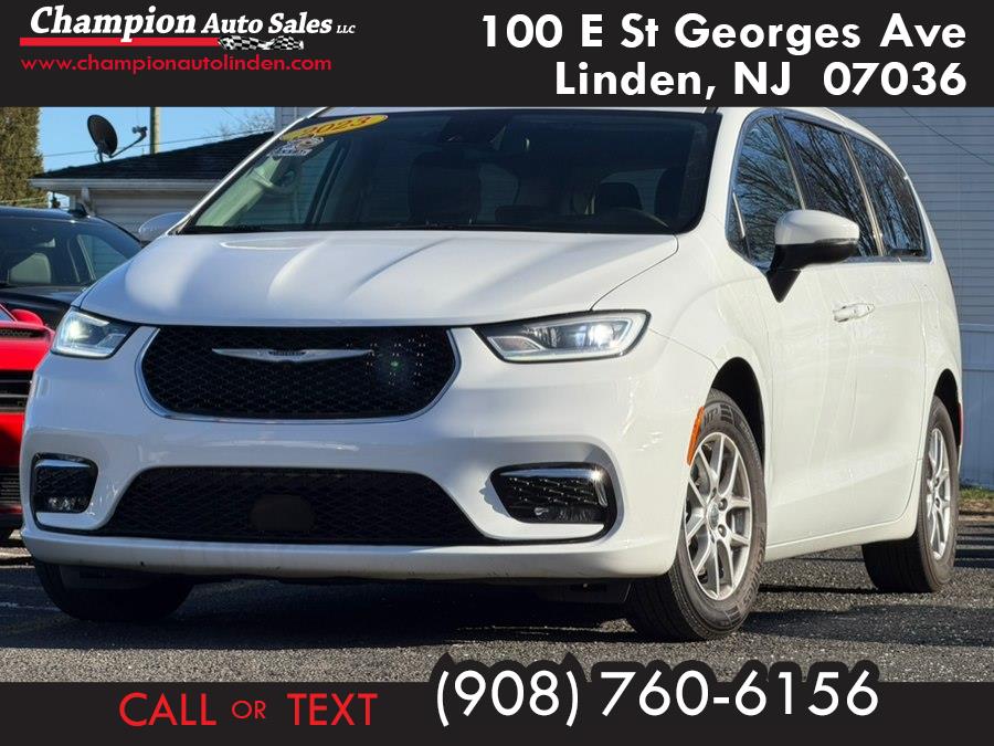 2023 Chrysler Pacifica Touring L FWD, available for sale in Linden, New Jersey | Champion Used Auto Sales. Linden, New Jersey