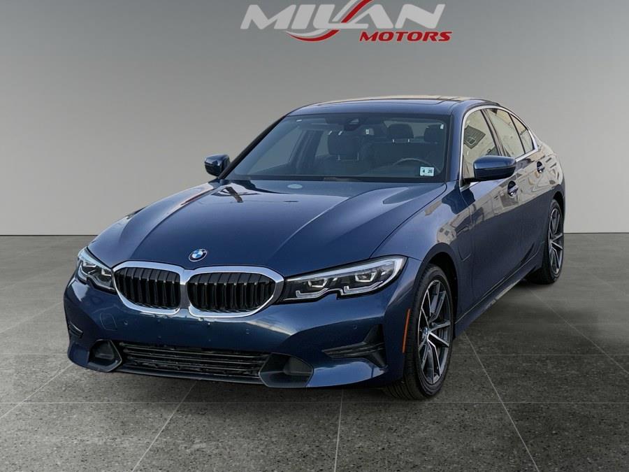 2021 BMW 3 Series 330e's photo
