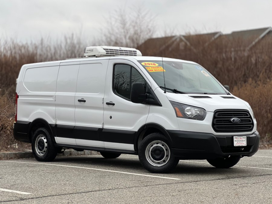 Used 2018 Ford Transit Van in Paterson, New Jersey | Speedway Motors LLC. Paterson, New Jersey
