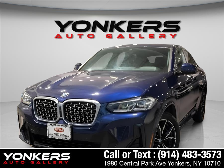 2022 BMW X4 30i's photo