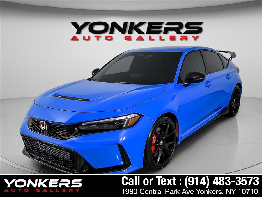 2024 Honda Civic Hatchback Type-R's photo