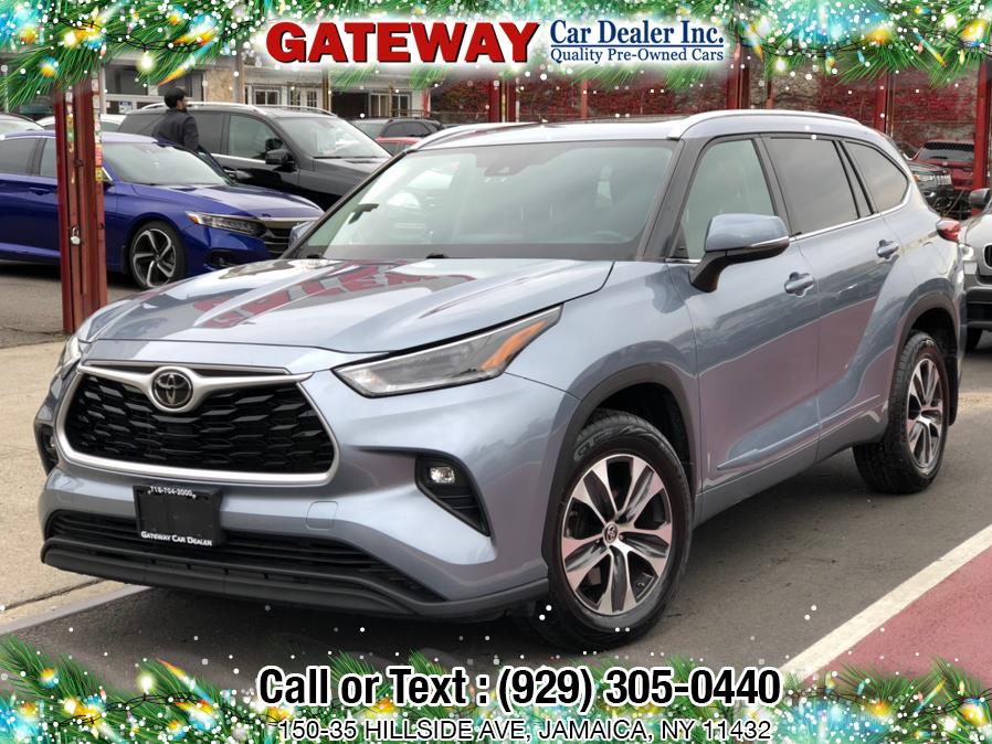 Used 2021 Toyota Highlander in Jamaica, New York | Gateway Car Dealer Inc. Jamaica, New York