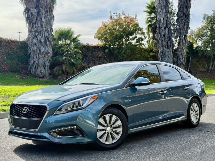 Used 2016 Hyundai Sonata Hybrid in Tarzana, California | Ivanna Auto. Tarzana, California