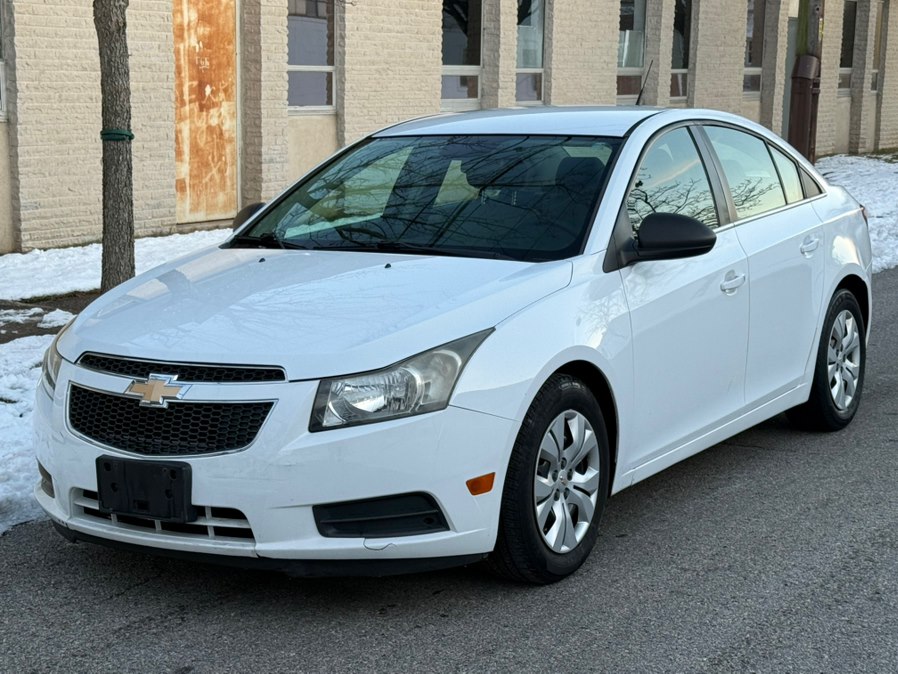 Used 2012 Chevrolet Cruze in Lindenhurst, New York | Cargenic Automotive. Lindenhurst, New York