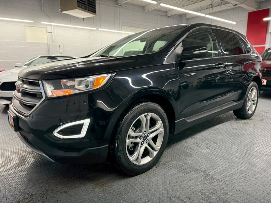 2017 Ford Edge Titanium's photo