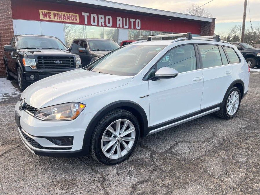 Used 2017 Volkswagen Golf Alltrack in East Windsor, Connecticut | Toro Auto. East Windsor, Connecticut