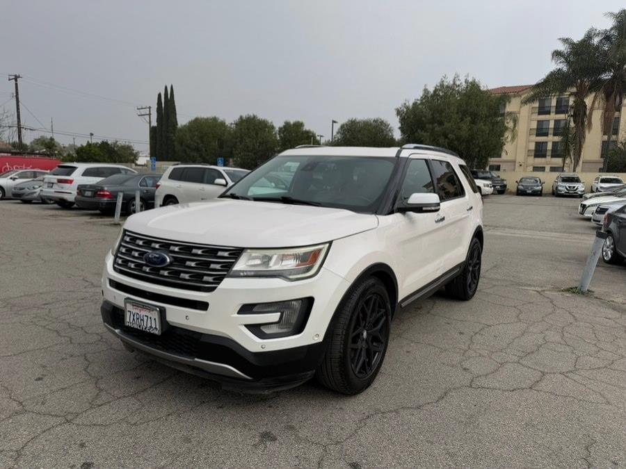 Used 2017 Ford Explorer in Hawaiian Gardens, California | Luxe Motors. Hawaiian Gardens, California