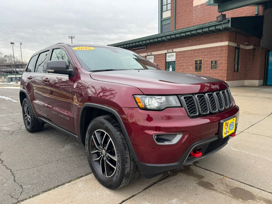 Used 2017 Jeep Grand Cherokee in New Britain, Connecticut | Supreme Automotive. New Britain, Connecticut