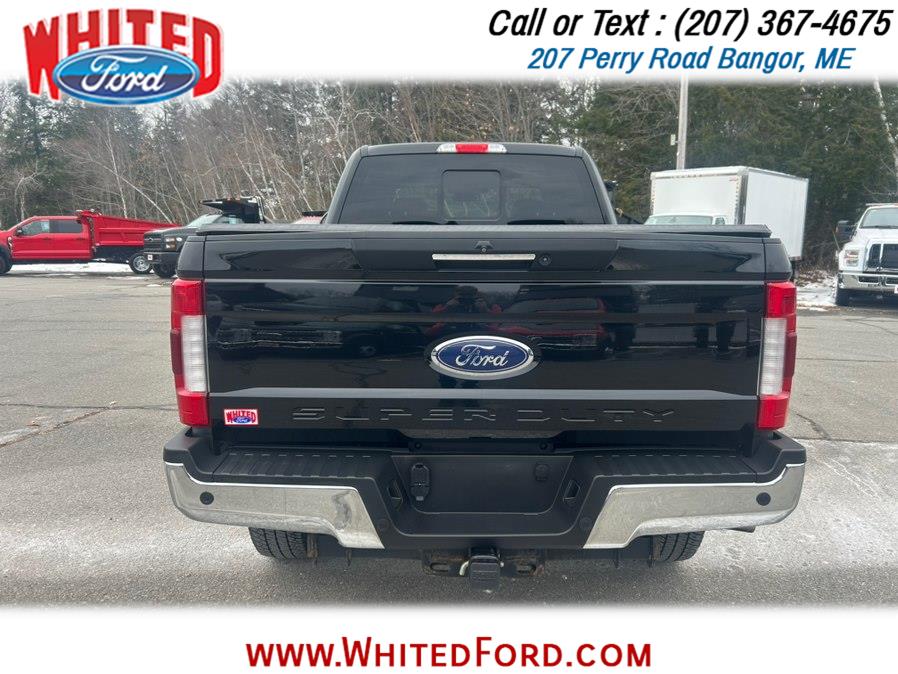 Image of Used 2018 Ford Super Duty F-250 SRW LARIAT 4WD Crew Cab 6.75'' Box|52,018 Miles|Four Wheel Drive