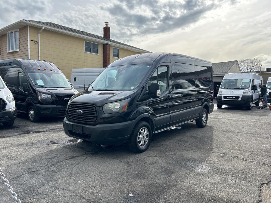 2016 Ford Transit Base's photo