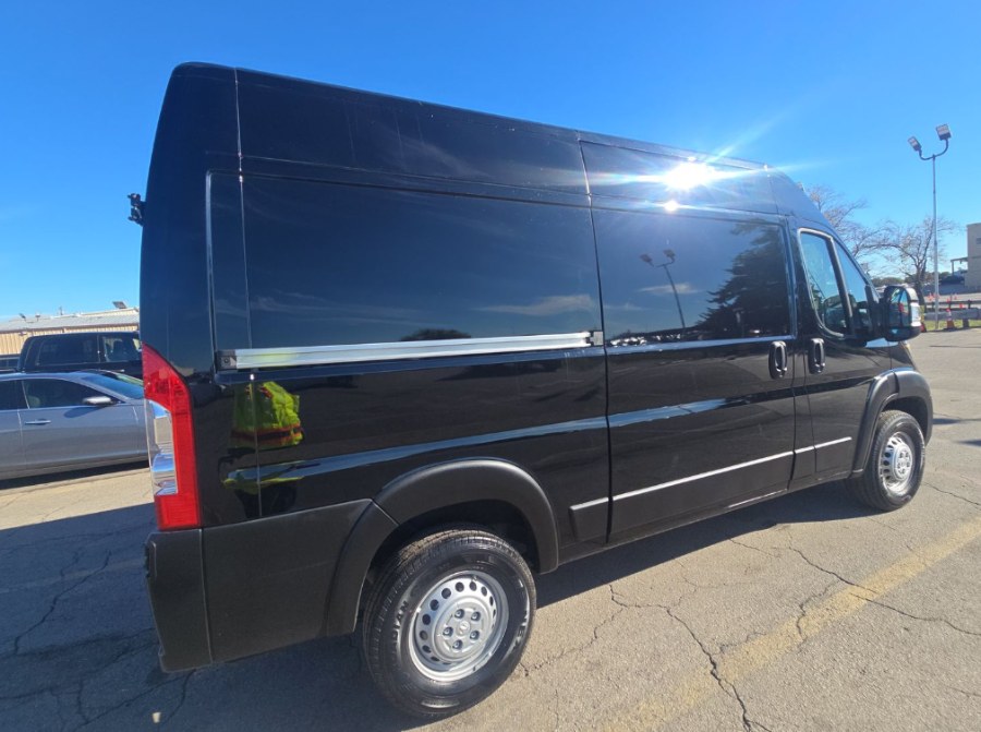 2025 RAM ProMaster Cargo Van