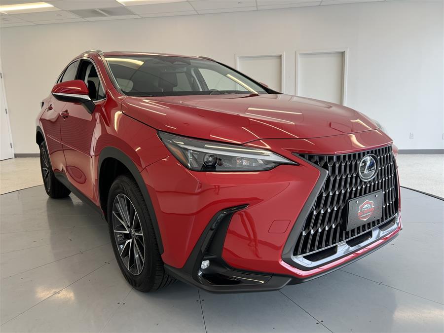 2022 Lexus NX 350's photo