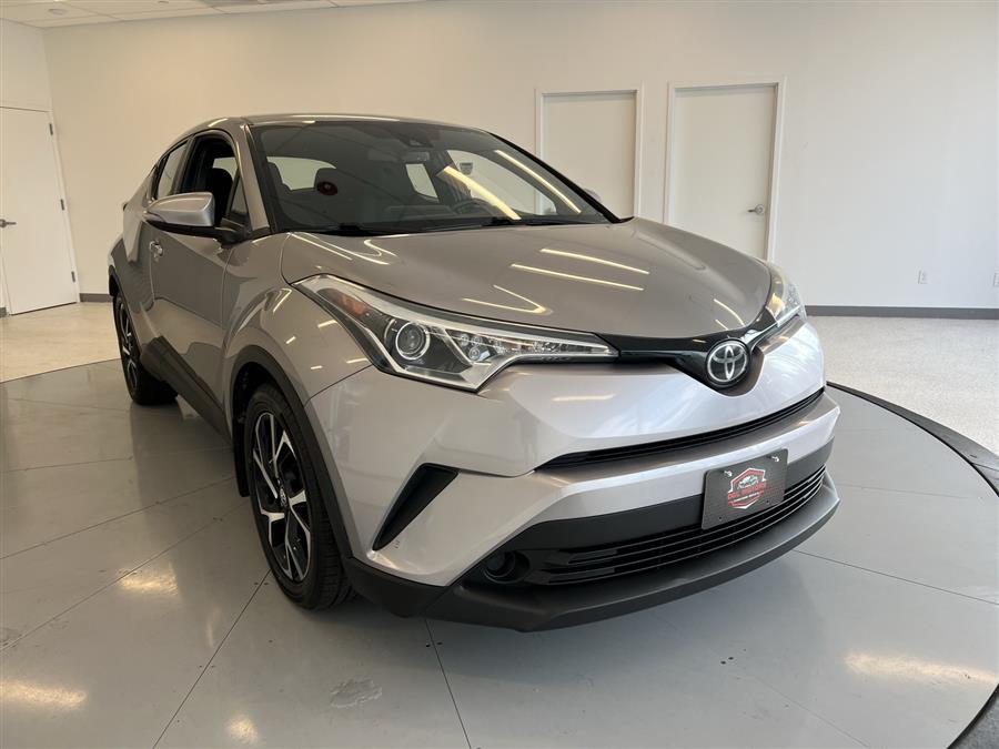 2018 Toyota C-HR XLE's photo