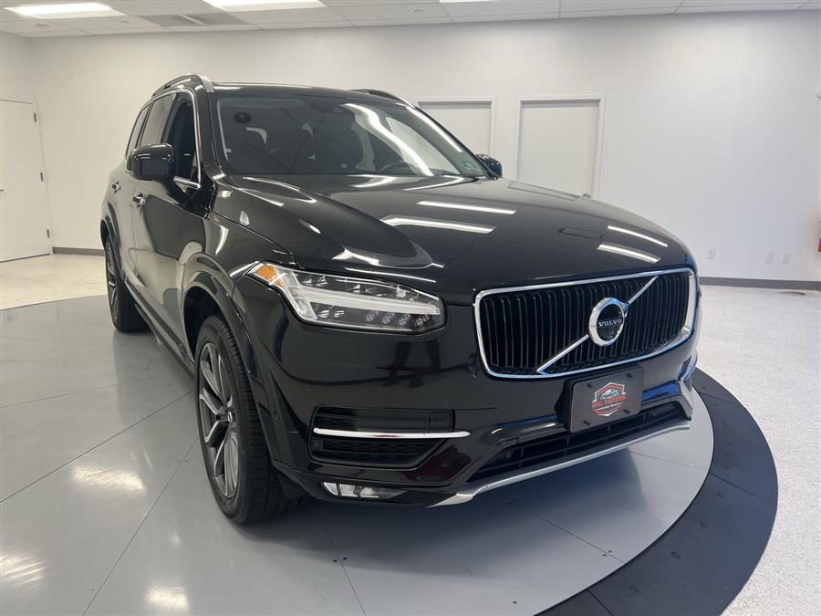 2018 Volvo XC90 Momentum's photo