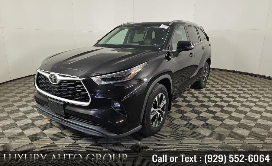 2021 Toyota Highlander XLE AWD (Natl), available for sale in Bronx, New York | Luxury Auto Group. Bronx, New York