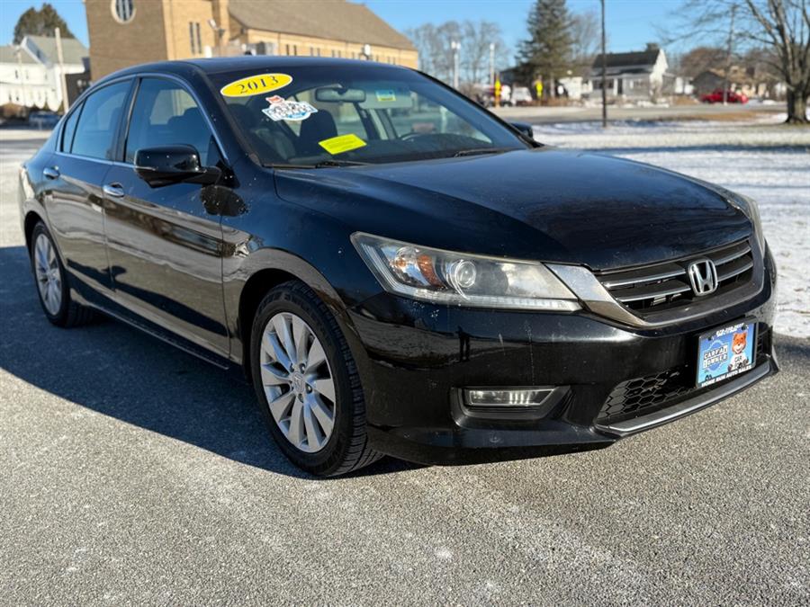 Used 2013 Honda Accord in Lawrence, Massachusetts | Home Run Auto Sales Inc. Lawrence, Massachusetts